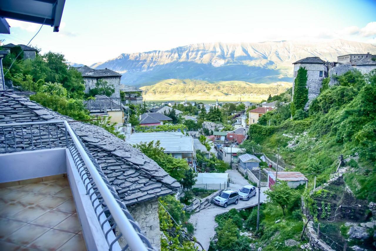 Grandma'S Home Gjirokaster Exterior photo