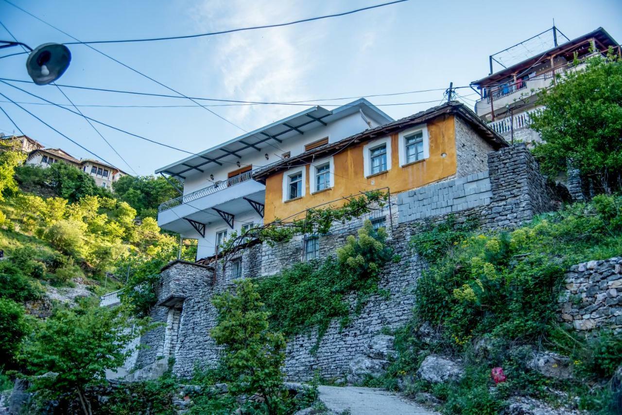 Grandma'S Home Gjirokaster Exterior photo